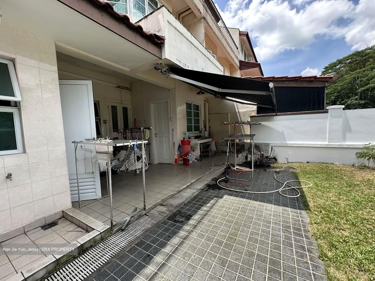 Springside Avenue (D26), Terrace #554801931